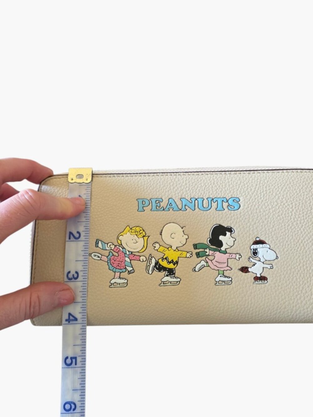 Coach x Peanuts Snoopy Long Zip Around Wallet Ivory Leather NWOT Wristlet - Picture 15 of 16